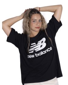 Remera New Balance Essentials Stacked Logo